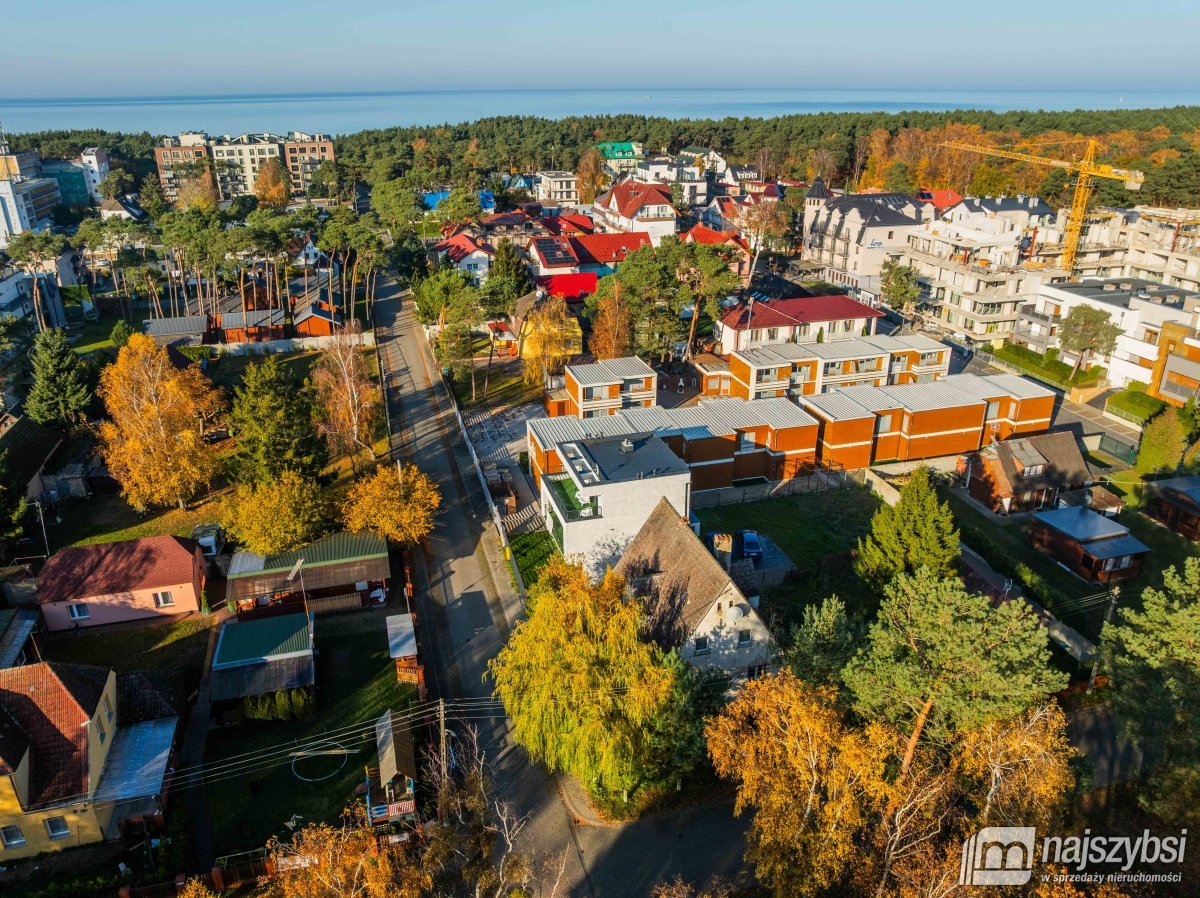 MIĘDZYWODZIE- DOCHODOWA WILLA - 3 APARTAMENTY (26)