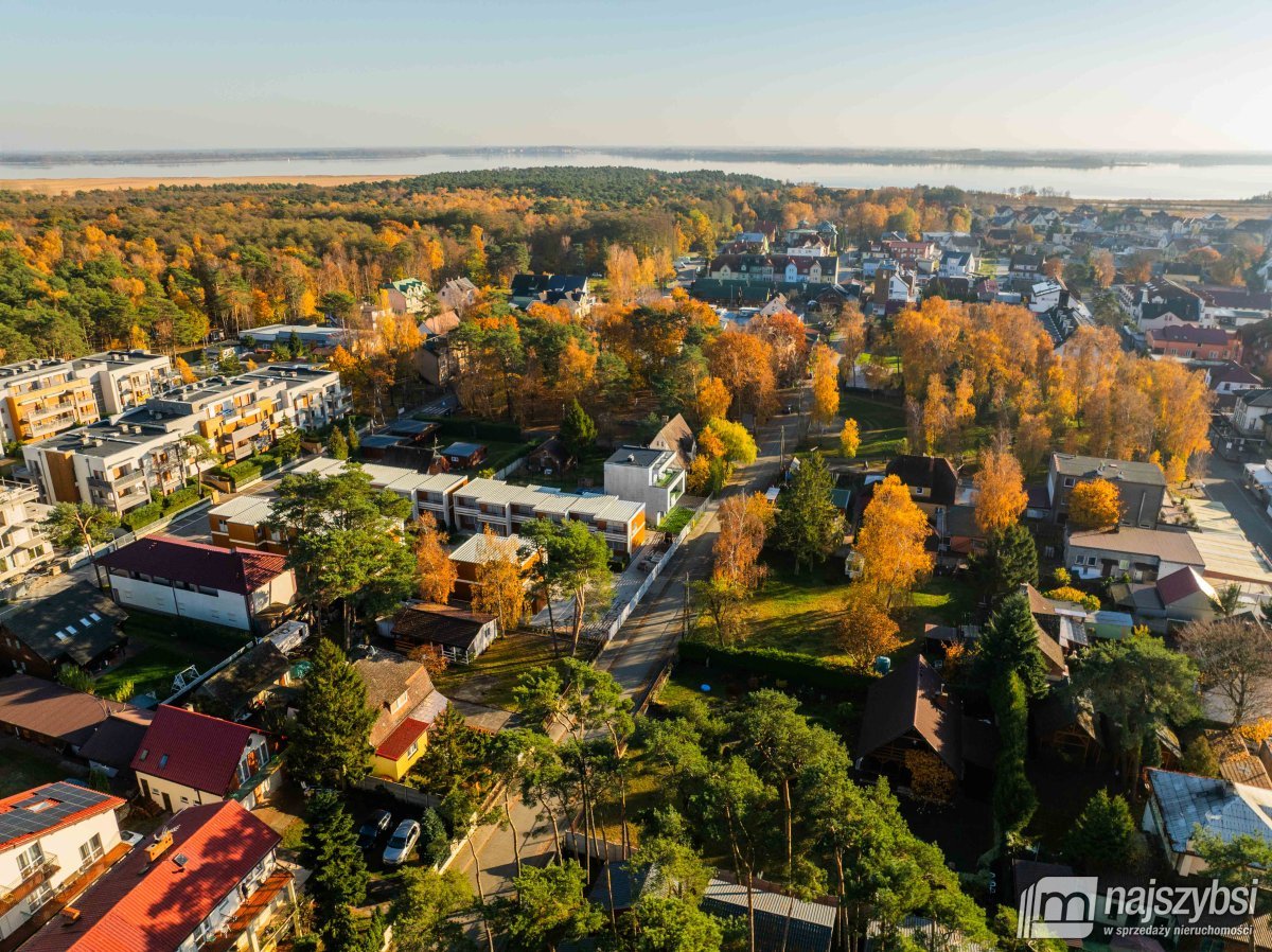 MIĘDZYWODZIE- DOCHODOWA WILLA - 3 APARTAMENTY (28)
