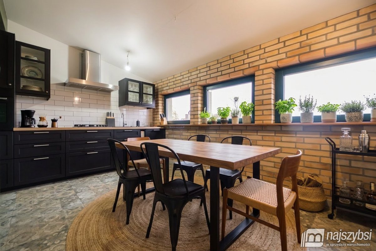 Goleniów - mieszkanie w centrum, adaptacja 2000r. (34)