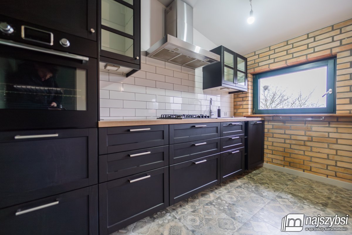 Goleniów - mieszkanie w centrum, adaptacja 2000r. (9)