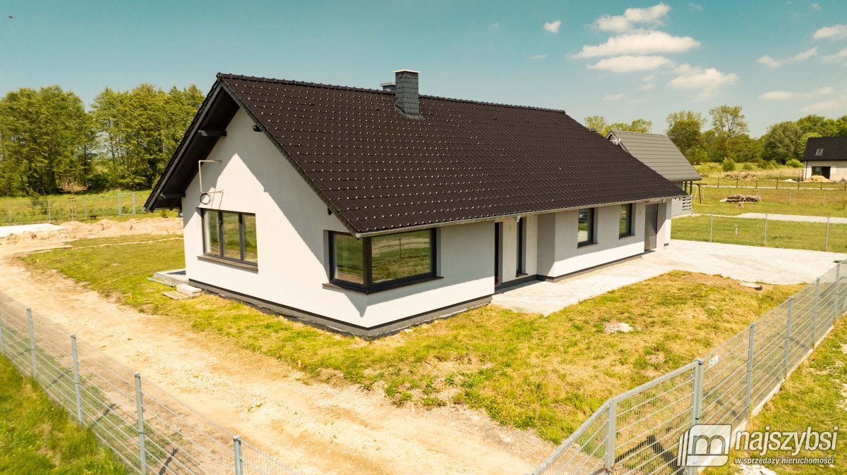 Dąbrowa -parterowy dom zaledwie 7 km od morza (2)