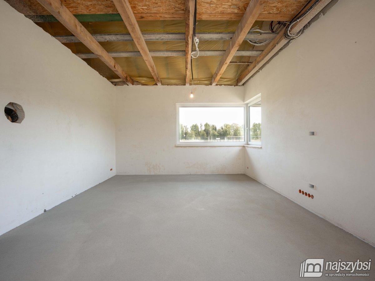 Dąbrowa -parterowy dom zaledwie 7 km od morza (9)