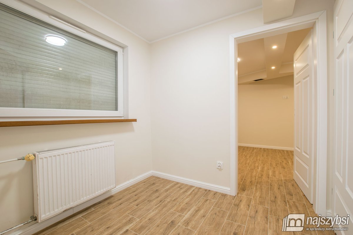 Świnoujście-piękny wykończony niemieszkalny lokal  (6)