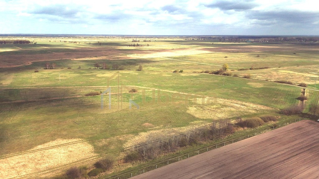 Działka rolna niezabudowana nad jeziorem (7)