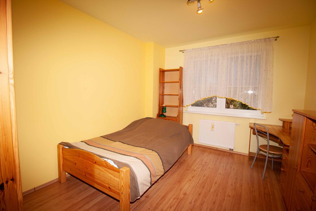 Trzy pokoje z ogródkiem w cichej części Gumieniec (10)