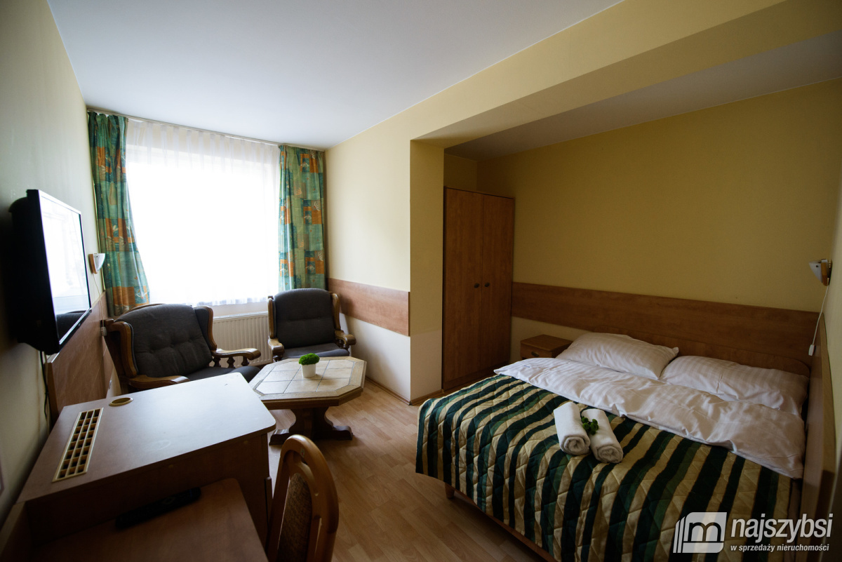 Obiekt hotelowo-gastronomiczny (5)