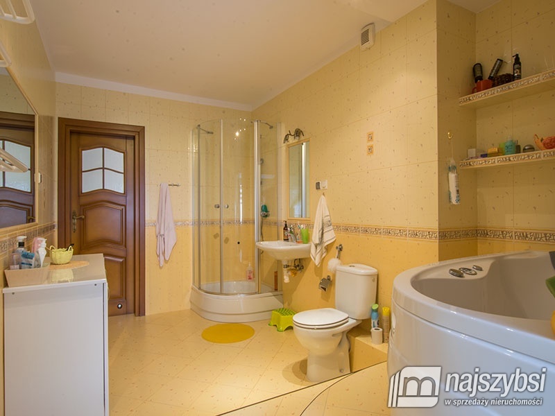 Kołobrzeg - PRZESTRONNY DOM WOLNOSTOJĄCY 1,8 KM OD (29)