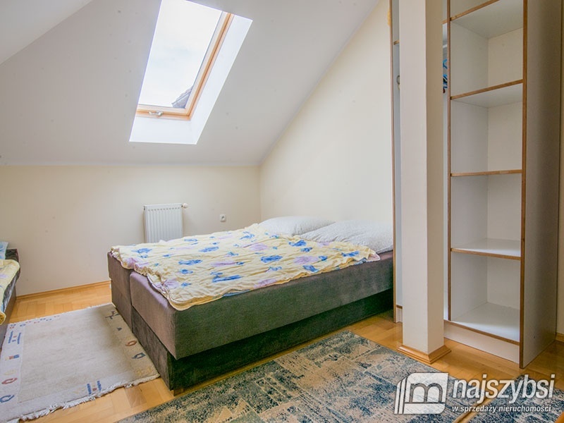 Kołobrzeg - PRZESTRONNY DOM WOLNOSTOJĄCY 1,8 KM OD (32)