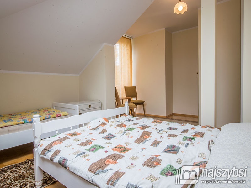 Kołobrzeg - PRZESTRONNY DOM WOLNOSTOJĄCY 1,8 KM OD (34)