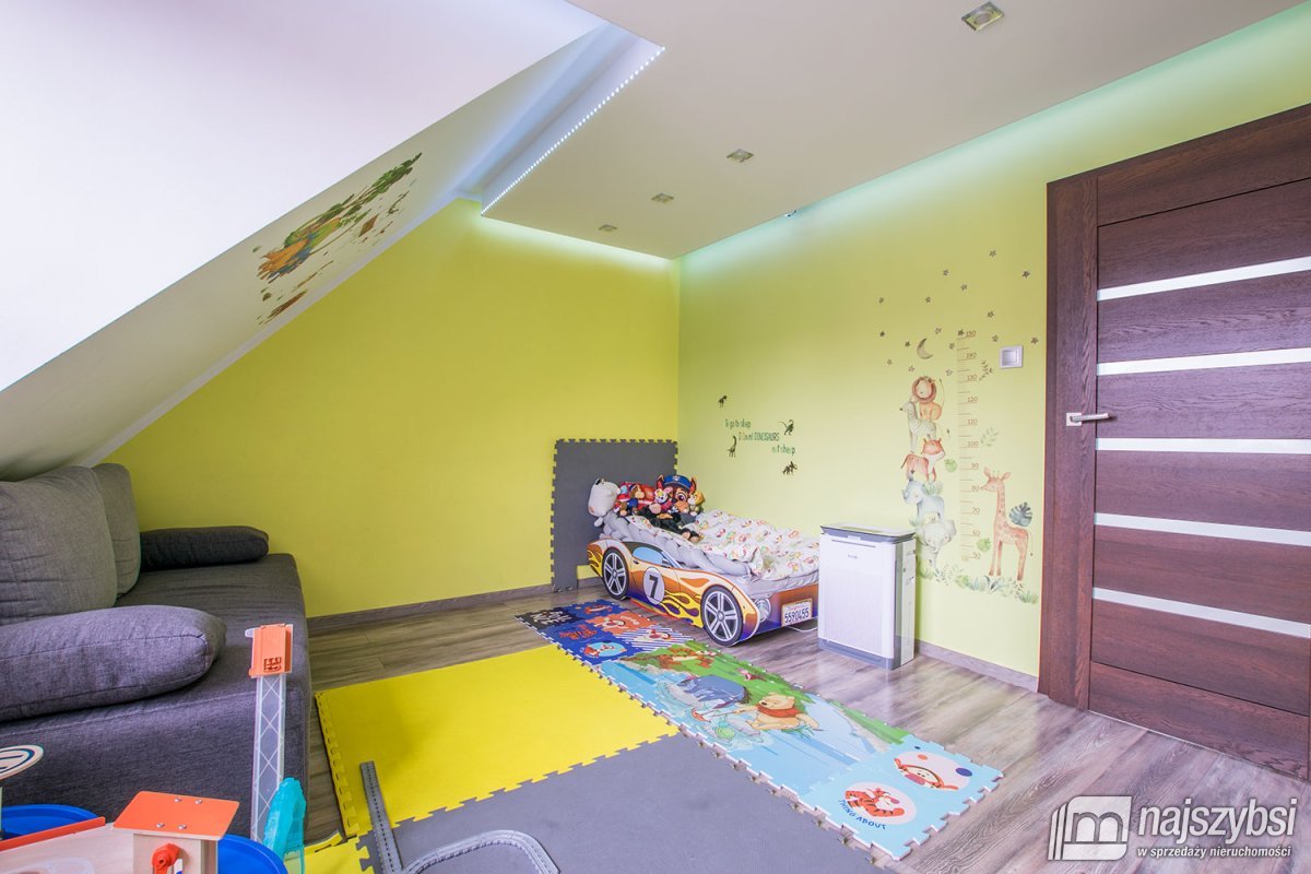 Świnoujście - rozkładowe 3-pokojowe mieszkanie  (14)