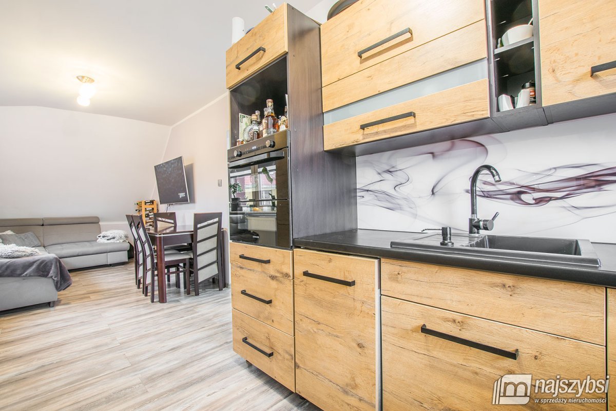 Świnoujście - rozkładowe 3-pokojowe mieszkanie  (7)