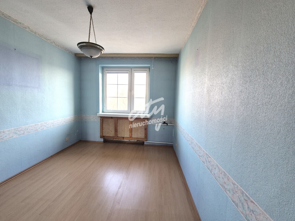 Szeregowiec w spokojnej lokalizacji, 7 pokoi+garaż (5)