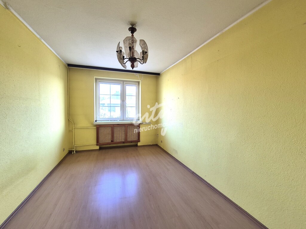 Szeregowiec w spokojnej lokalizacji, 7 pokoi+garaż (6)