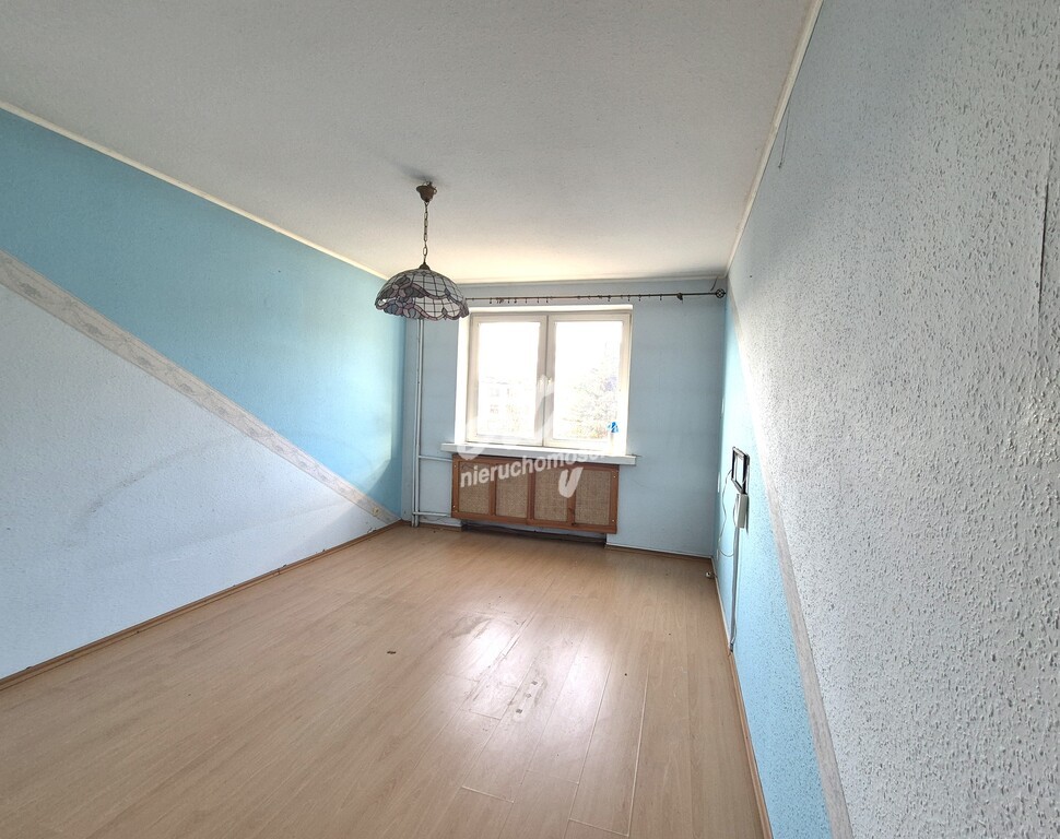 Szeregowiec w spokojnej lokalizacji, 7 pokoi+garaż (8)