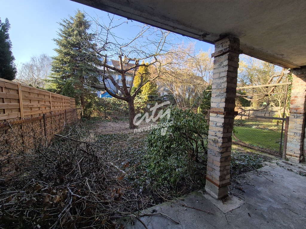 Szeregowiec w spokojnej lokalizacji, 7 pokoi+garaż (16)