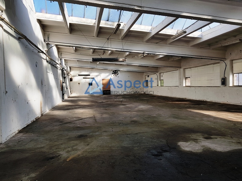 Wynajem - Pomorzany, hala 500 m2, z biurami (1)