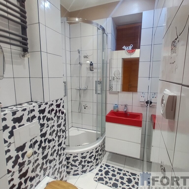 * Centrum*3 pok.*miejsce post.*bez prowizji (10)