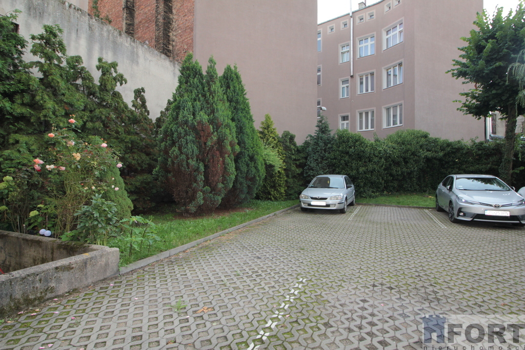 * Centrum*3 pok.*miejsce post.*bez prowizji (13)