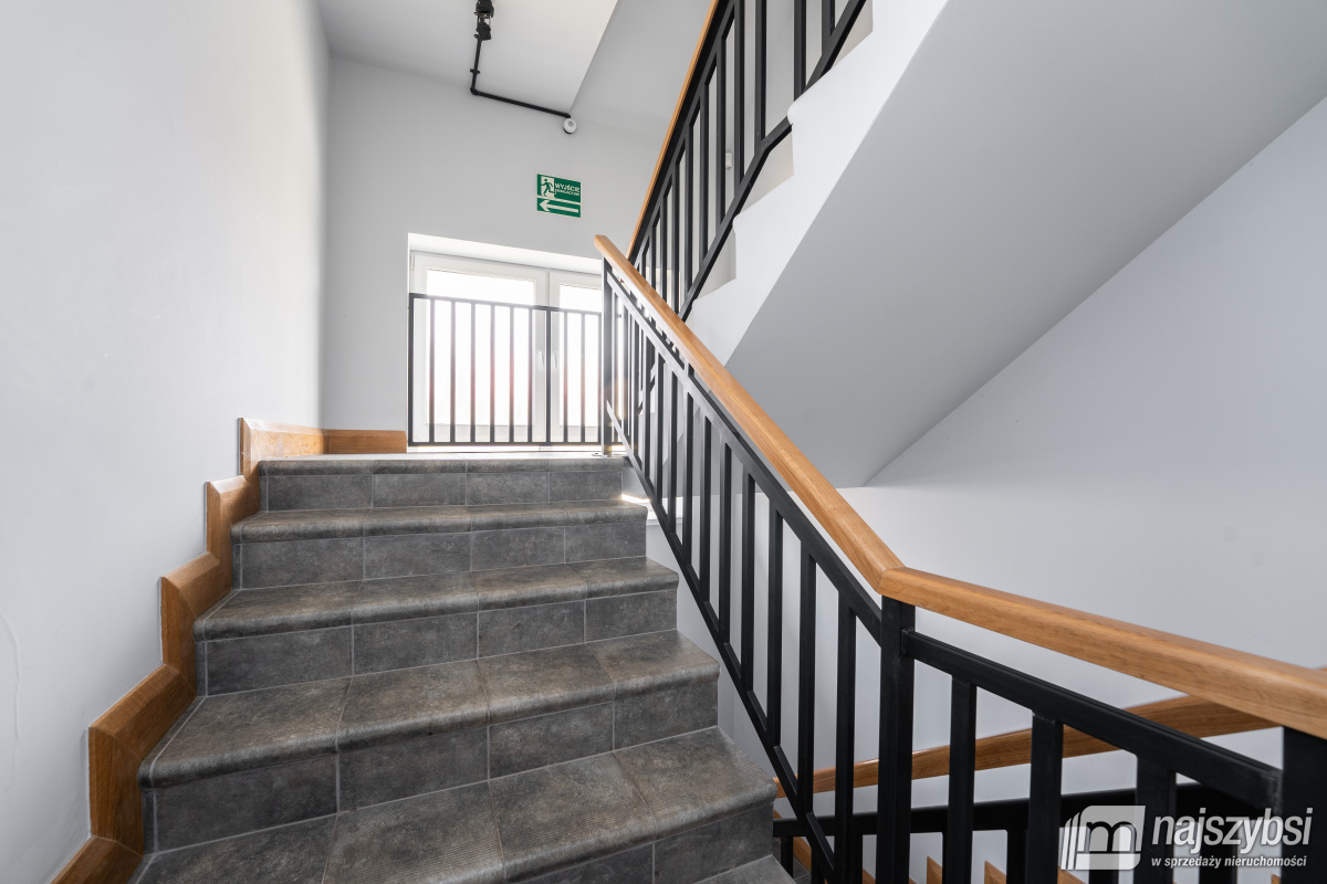 Trzebiatów - centrum - lokale do wynajęcia  (16)