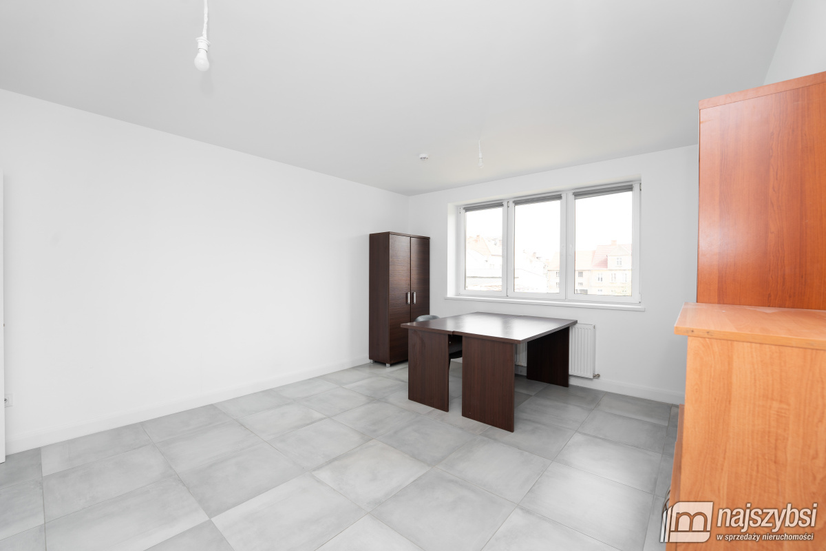 Trzebiatów - centrum - lokale do wynajęcia  (20)