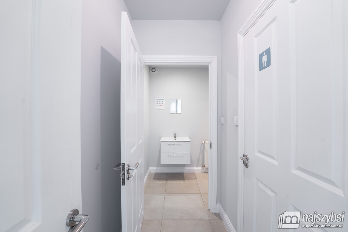 Trzebiatów - centrum - lokale do wynajęcia  (26)