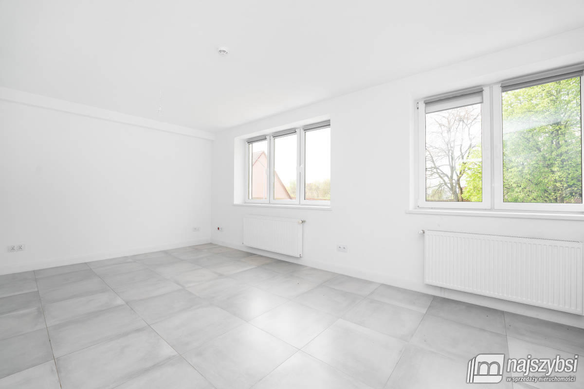 Trzebiatów - centrum - lokale do wynajęcia  (28)