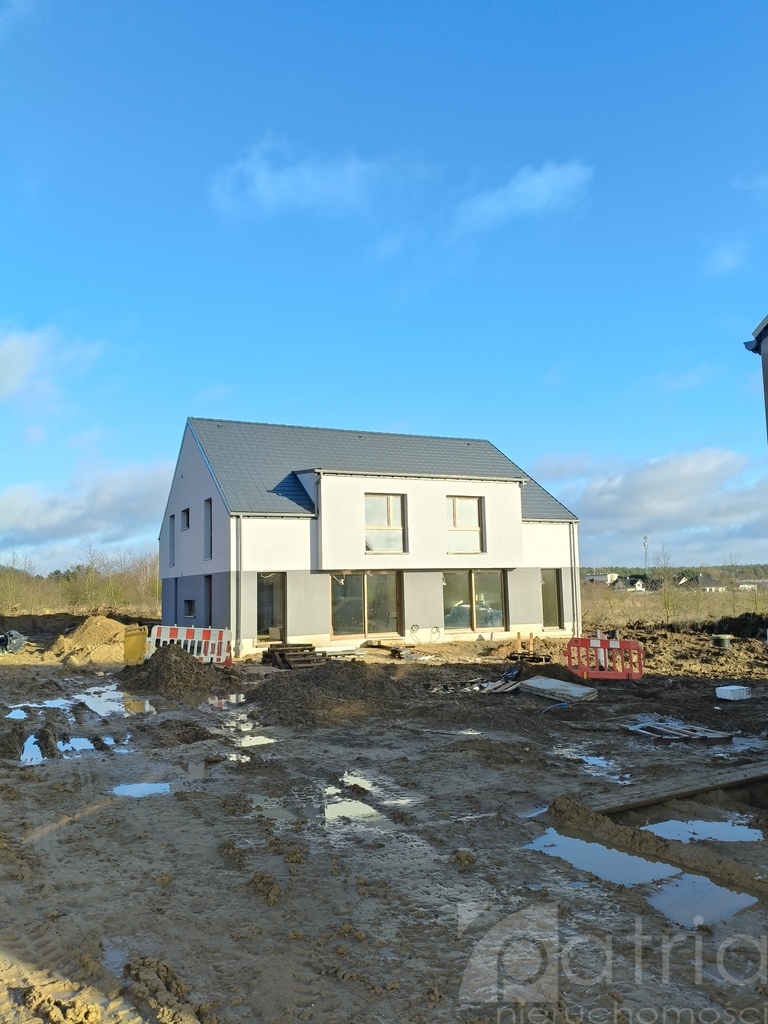 Bliźniak w Dobrej, 5 pok. 137,10 m2 - 2025 rok. (4)