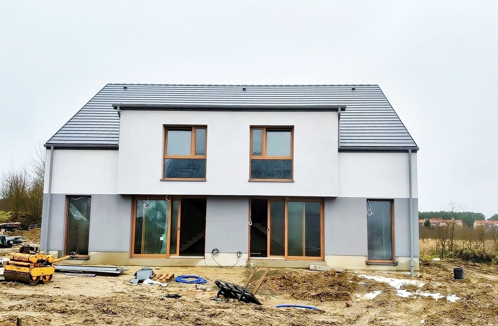 Bliźniak w Dobrej, 5 pok. 137,10 m2 - 2025 rok. (6)