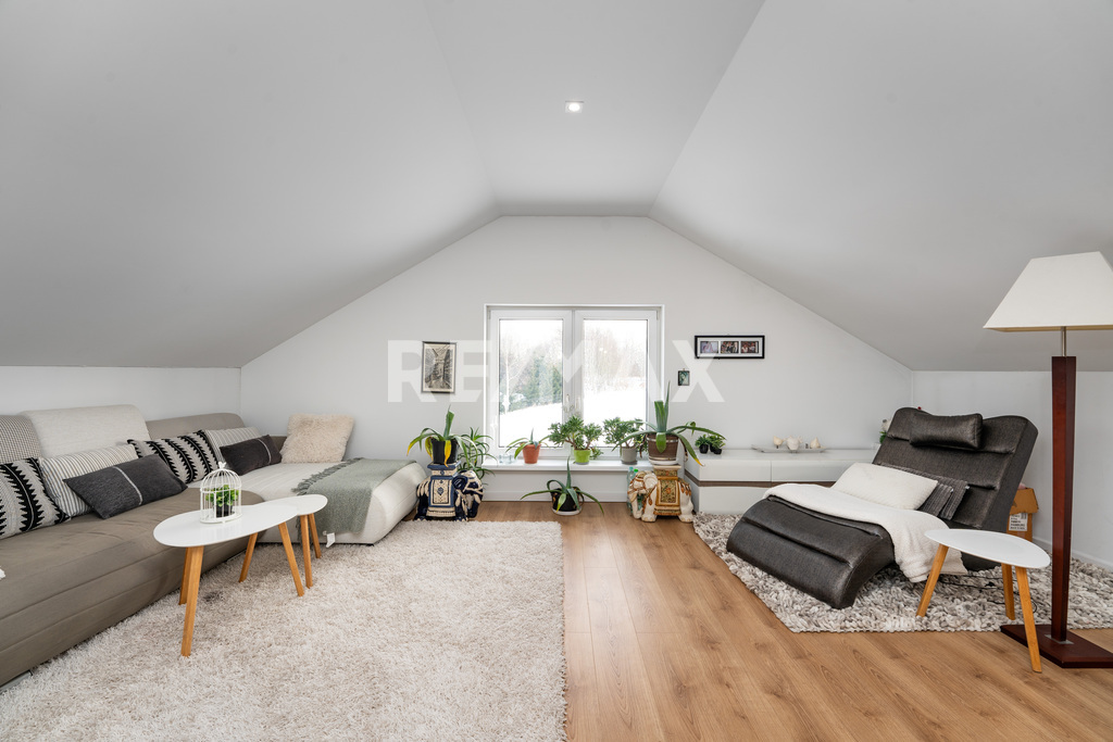 Malowniczy dom z ogrodem w Nieżynie na sprzedaż (13)