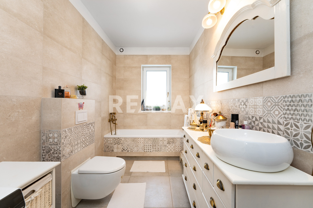 Malowniczy dom z ogrodem w Nieżynie na sprzedaż (7)