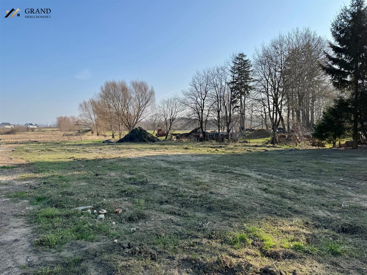 Działka pod budownictwo jednorodzinne- Niekłonice. (4)