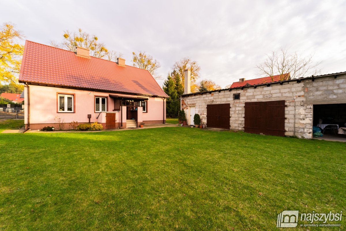Pniewo – Urokliwy dom z dużą działką blisko lasu (1)