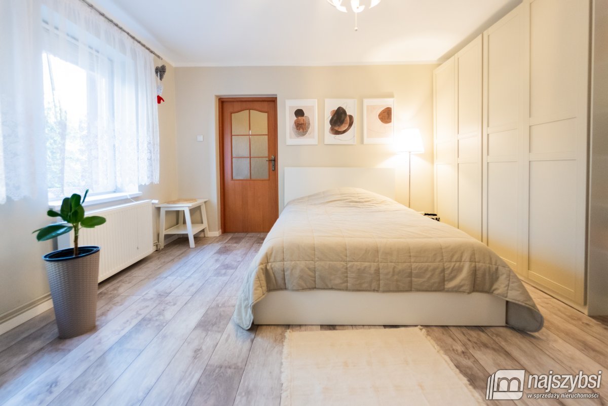 Pniewo – Urokliwy dom z dużą działką blisko lasu (13)