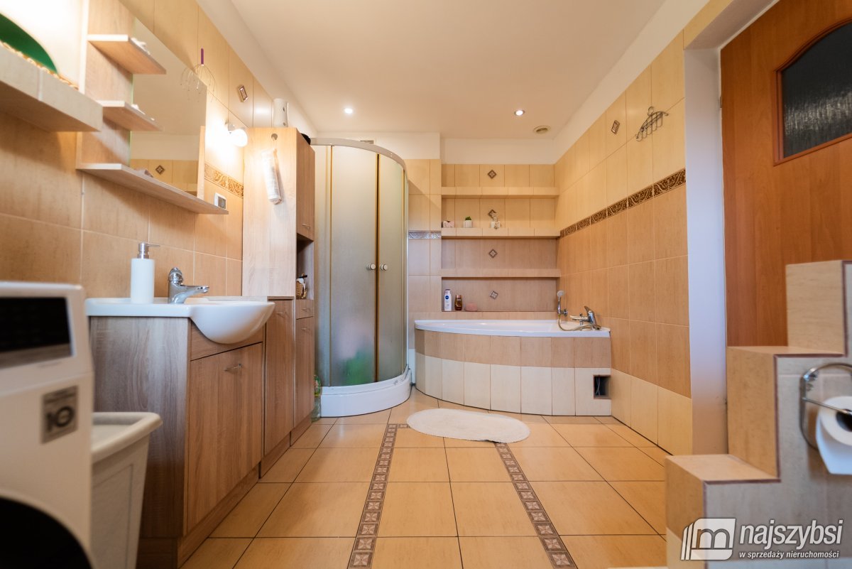 Pniewo – Urokliwy dom z dużą działką blisko lasu (16)