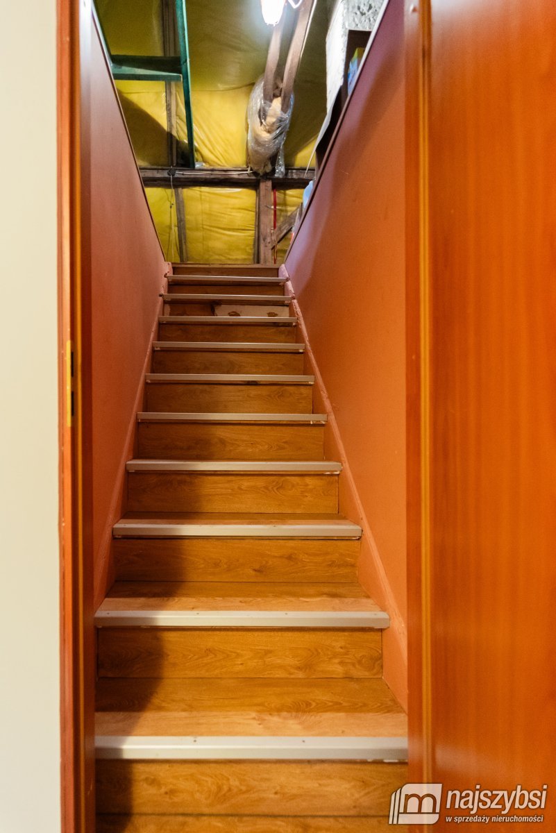 Pniewo – Urokliwy dom z dużą działką blisko lasu (21)