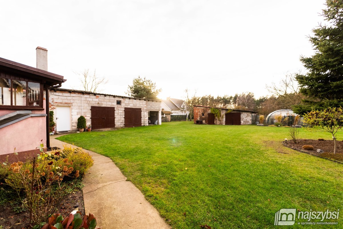 Pniewo – Urokliwy dom z dużą działką blisko lasu (23)