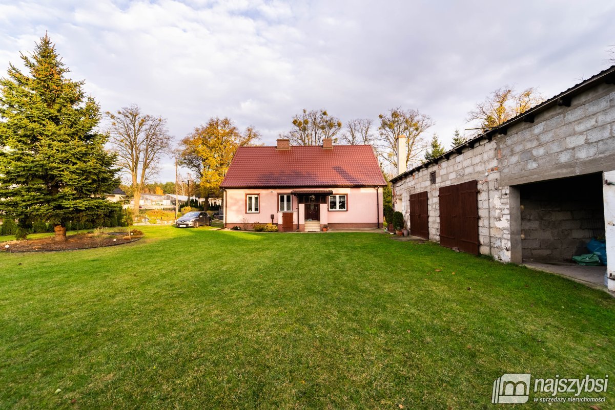 Pniewo – Urokliwy dom z dużą działką blisko lasu (29)