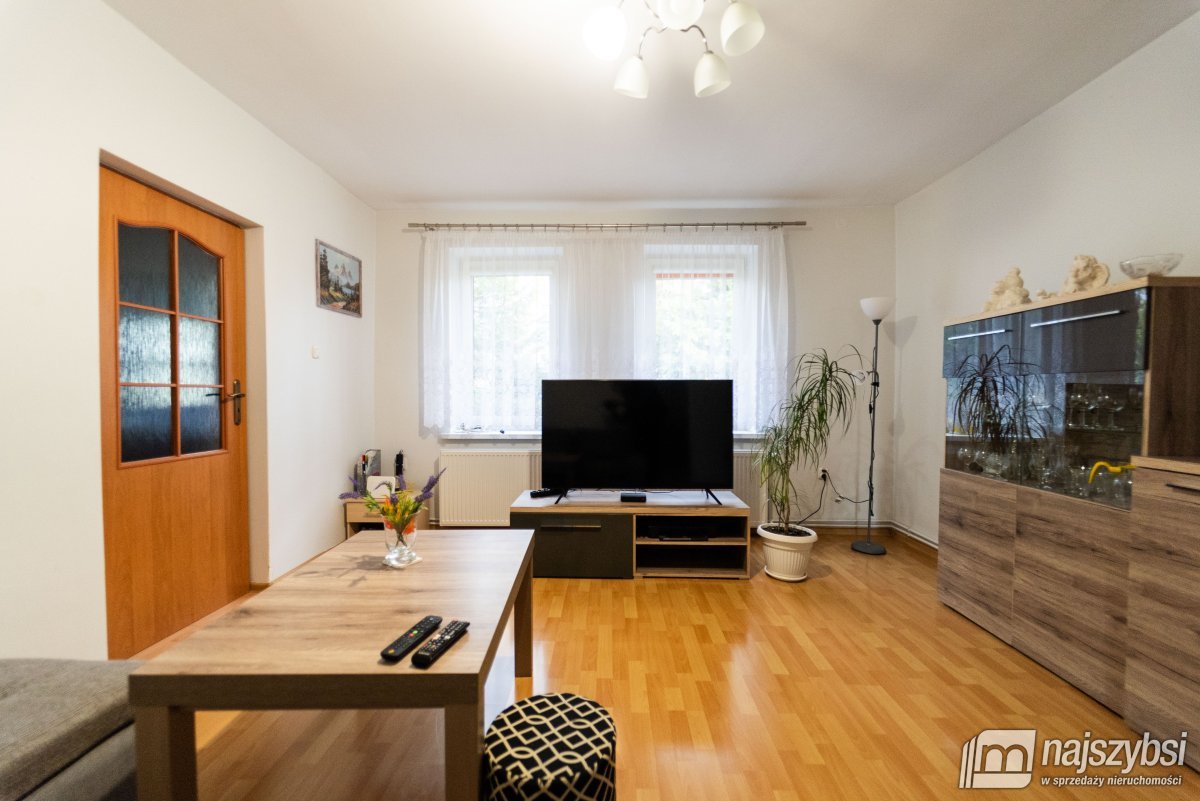 Pniewo – Urokliwy dom z dużą działką blisko lasu (8)