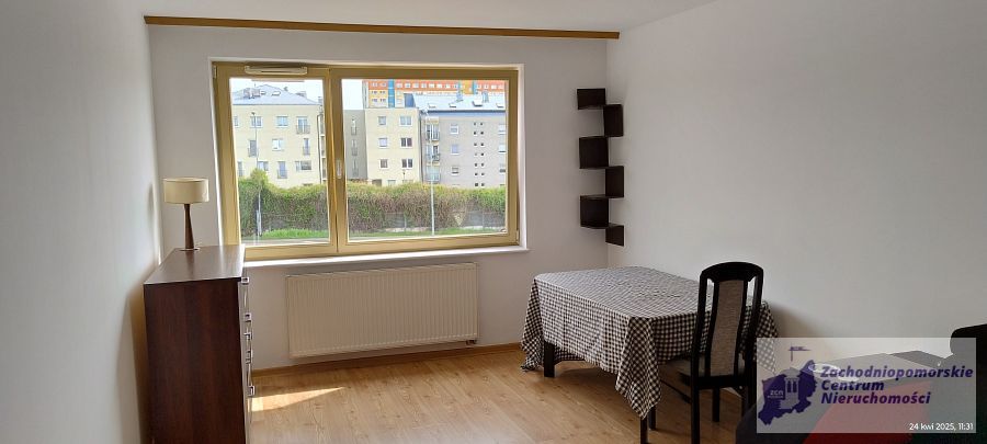 Kawalerka do wynajęcia cena 1800 zł. (1)