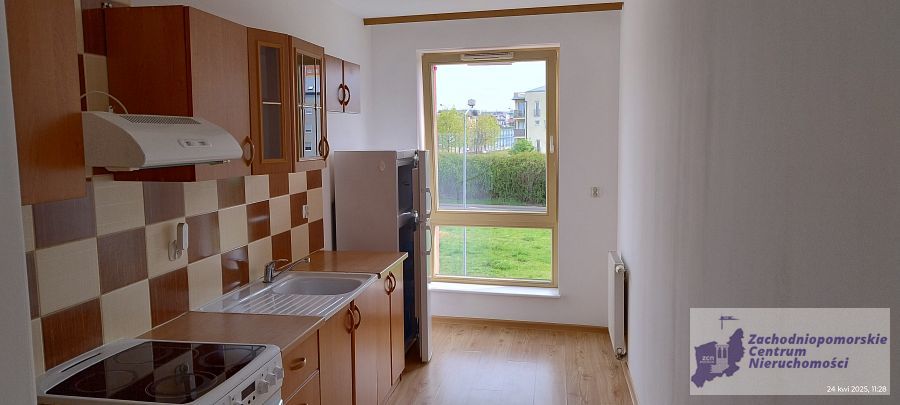 Kawalerka do wynajęcia cena 1800 zł. (3)