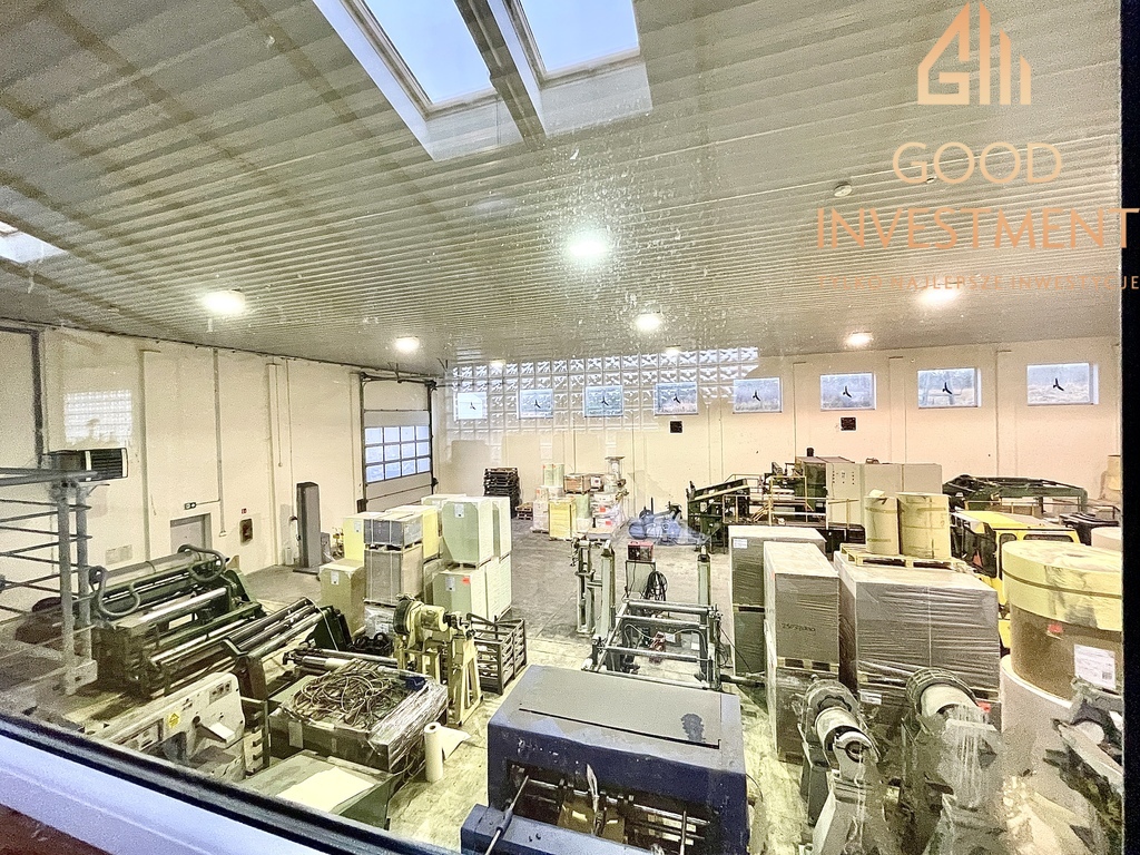 Hala komercyjno przemysłowo- biurowa. (3)