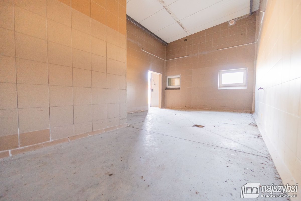 PŁOTY-obiekt/baza przy węźle drogi S6 (21)