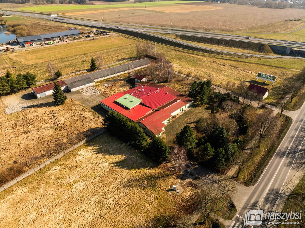 PŁOTY-obiekt/baza przy węźle drogi S6 (4)