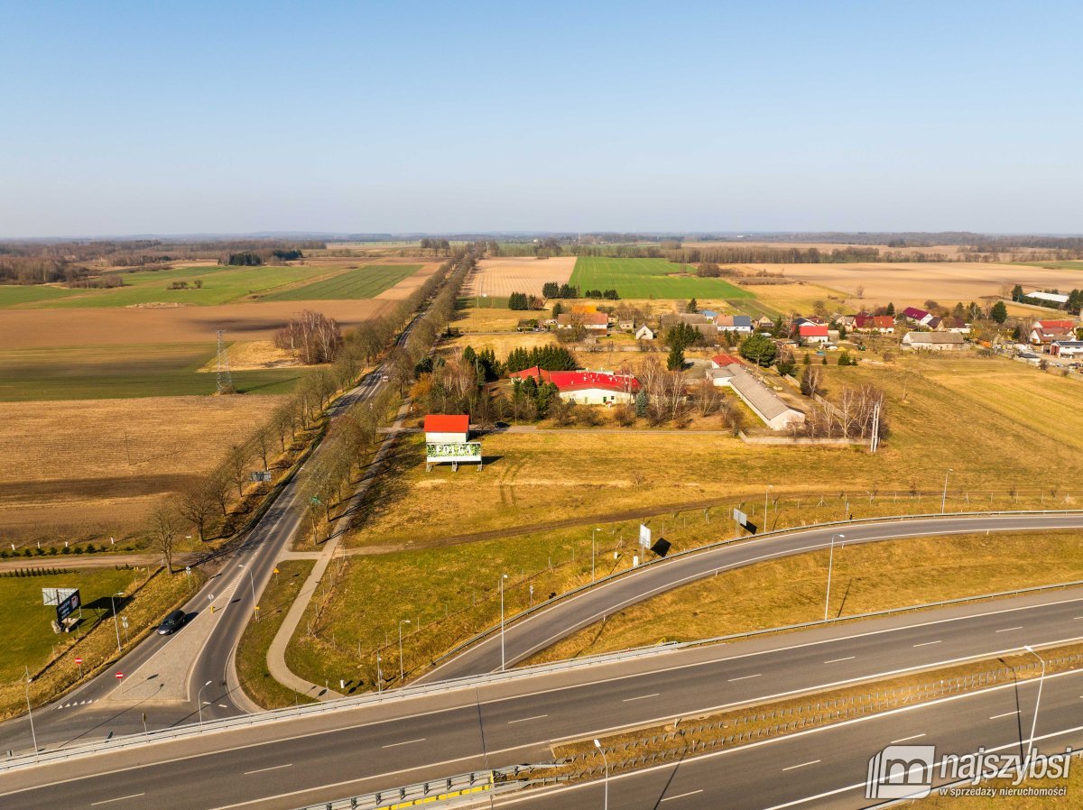 PŁOTY-obiekt/baza przy węźle drogi S6 (5)