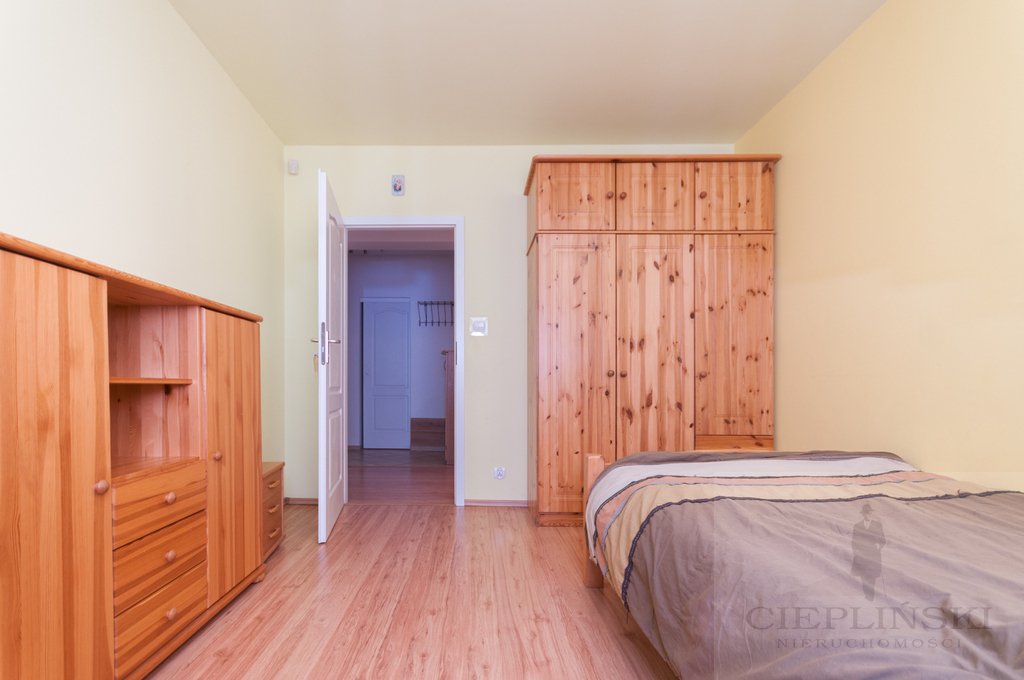 GUMIEŃCE 3 ROZKŁADOWE POKOJE, OGRÓDEM BEZCZYNSZOWE (8)