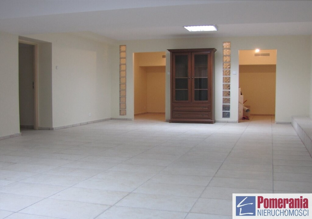Śródmieście, Lokal 120m2, przyziemie , 3500zł/m-c (1)