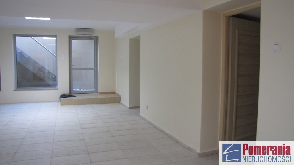 Śródmieście, Lokal 120m2, przyziemie , 3500zł/m-c (11)