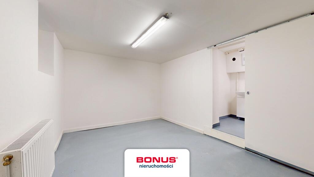 Lokal usługowy naprzeciw kortów tenisowych (7)