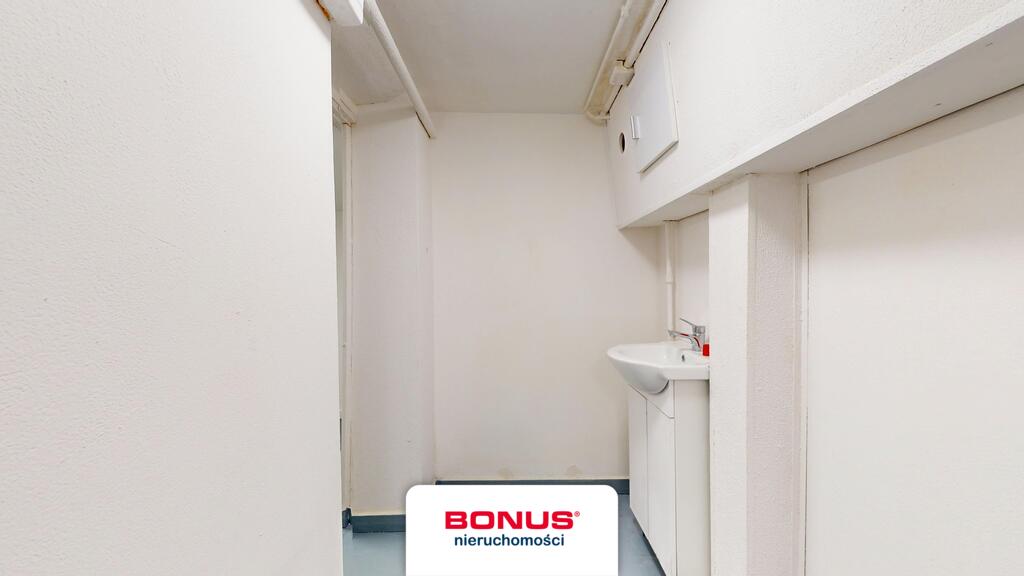 Lokal usługowy naprzeciw kortów tenisowych (10)