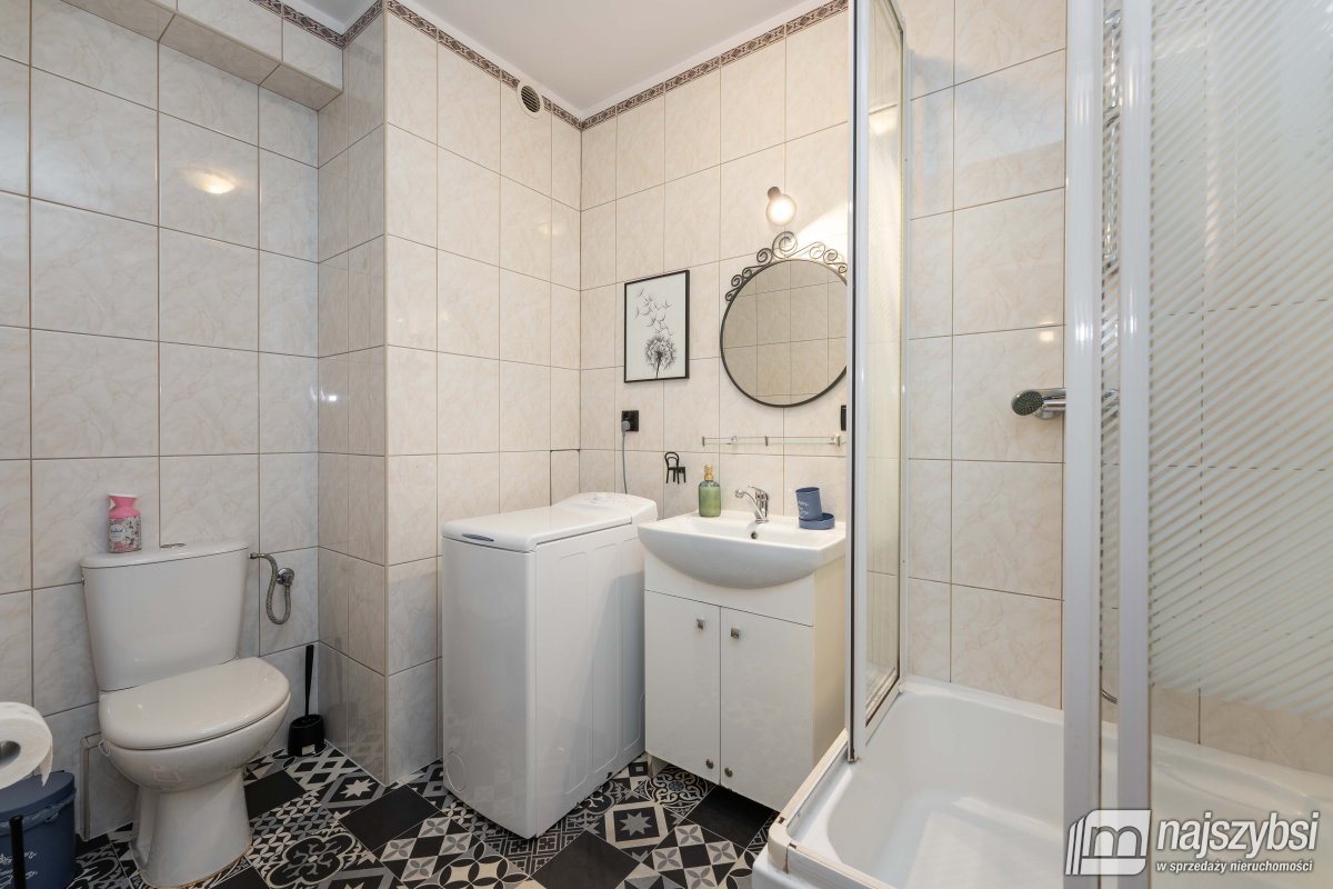 Kołobrzeg-mieszkanie 2pok z garażem 100m od morza! (10)